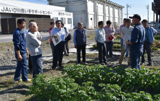 サポートいびが管理するほ場を見学しました
