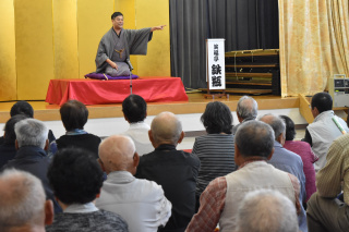 笑福亭鉄瓶氏による落語を楽しみました