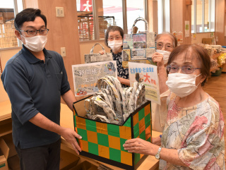 みんなで一生懸命作りました!